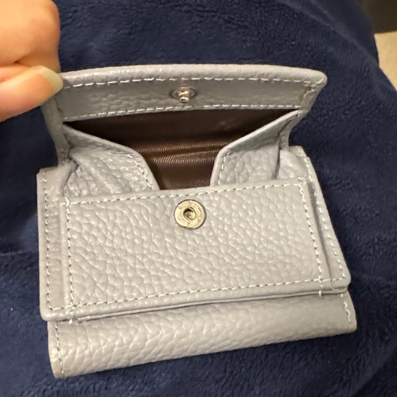 Italian Leather Gray Wallet - Picture 3 of 6